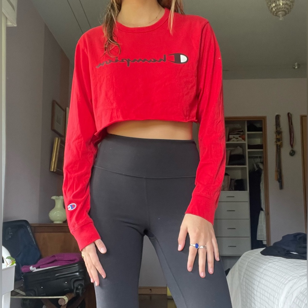 Cropped Champion long sleeve top